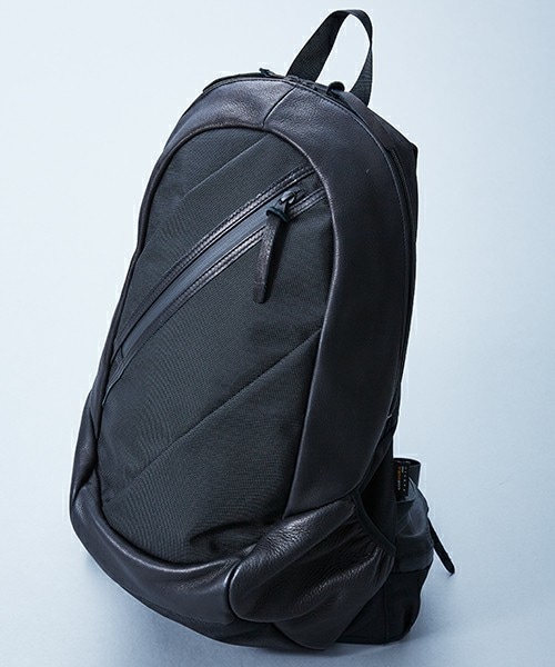 DECADE（ディケイド）の「DECADE コーデュラナイロン×レザーバック 