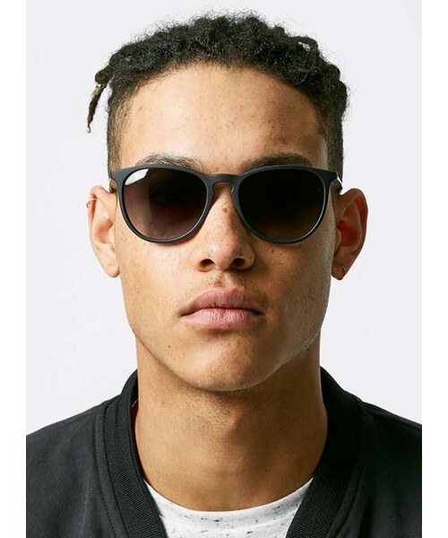 Ray-Ban（レイバン）の「Ray-Ban Black Erika Sunglasses（サングラス・メンズ・Black・000）」の4枚目の写真