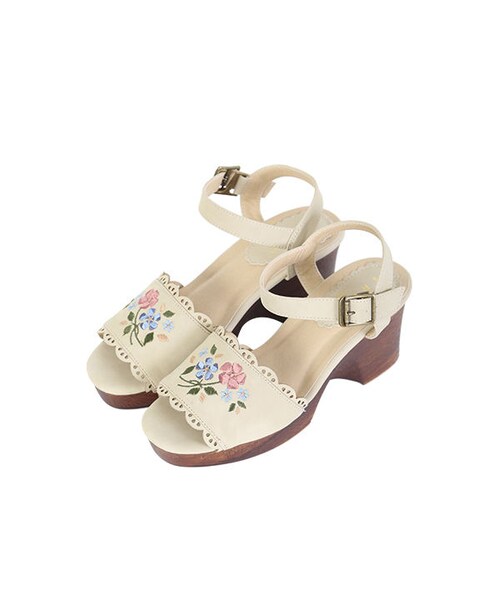F i.n.t（フィント）の「フラワー刺繍サンダル/F i.n.t（サンダル・レディース・その他）」の3枚目の写真