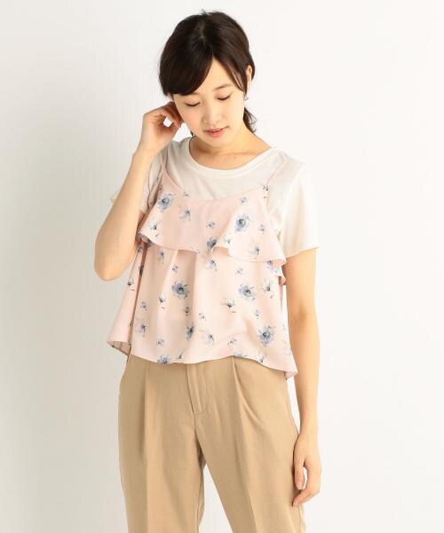 RAY CASSIN（レイカズン）の「花柄フリルオーバーキャミソール（トップス・レディース・ネイビー/ピンク/オフシロ・FREE）」の2枚目の写真