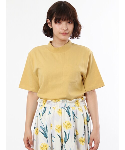 w closet（ダブルクローゼット）の「ハイネックポケ付きTシャツ（トップス・レディース・オフホワイト/Sイエロー/カーキ/ブラック・FREE）」の5枚目の写真