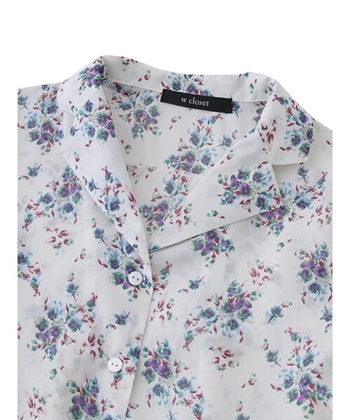 w closet（ダブルクローゼット）の「小花柄ワンピース（その他・レディース・オフホワイト/イエロー・FREE）」の6枚目の写真