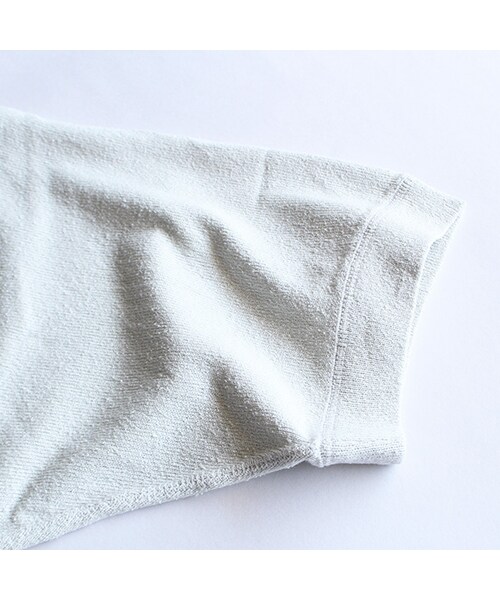 roundabout(ラウンダバウト)の「S/S Silk T-Shirts(トップス・Light Grey・1/2)」の5枚目の写真