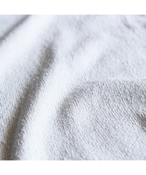 roundabout(ラウンダバウト)の「S/S Silk T-Shirts(トップス・Light Grey・1/2)」の7枚目の写真