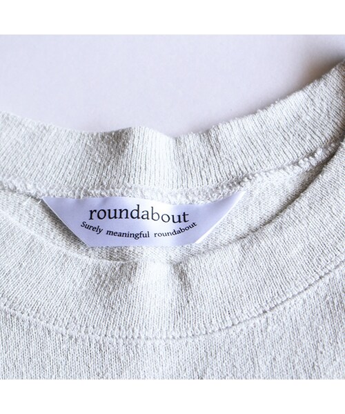 roundabout(ラウンダバウト)の「S/S Silk T-Shirts(トップス・Light Grey・1/2)」の4枚目の写真