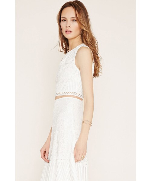 FOREVER 21（フォーエバー トゥエンティーワン）の「フラワーレーストップ（トップス・レディース・WHITE・X-Small/Small/Medium/Large）」の2枚目の写真