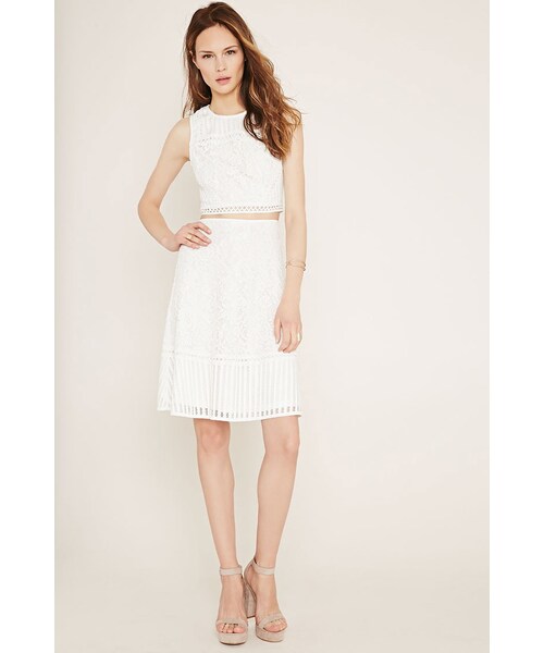FOREVER 21（フォーエバー トゥエンティーワン）の「フラワーレーストップ（トップス・レディース・WHITE・X-Small/Small/Medium/Large）」の4枚目の写真