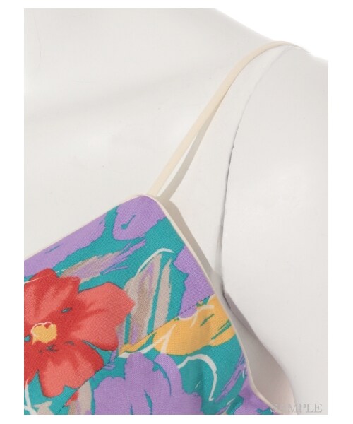 LILY BROWN（リリーブラウン）の「大花ラップ風キャミワンピース（キャミワンピース・レディース・OWHT/GRN/BLK・F）」の8枚目の写真