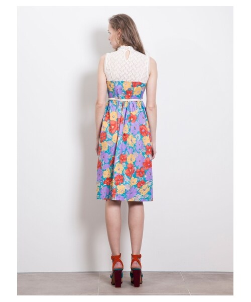 LILY BROWN（リリーブラウン）の「大花ラップ風キャミワンピース（キャミワンピース・レディース・OWHT/GRN/BLK・F）」の16枚目の写真