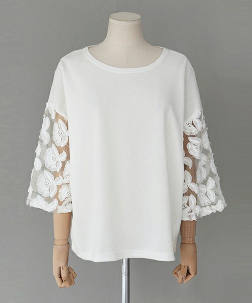 DHOLIC（ディーホリック）の「フラワーレーススリーブTシャツ（Tシャツ/カットソー・レディース・ブラック/ホワイトアイボリー・FREE）」の2枚目の写真