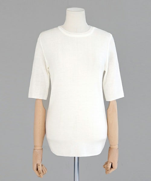 DHOLIC（ディーホリック）の「ハーフスリーブスリムニットプルオーバー（ニット/セーター・レディース・ディープスカイブルー/ピンク/カーキ/ベージュ/アイボリー/ブラック・FREE）」の2枚目の写真