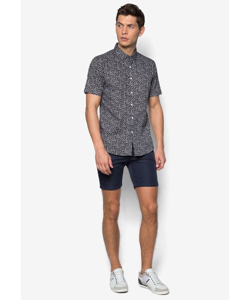 ZALORA（-）の「Knee Length Chino Shorts（パンツ・メンズ・Navy・30/32/34/36）」の4枚目の写真