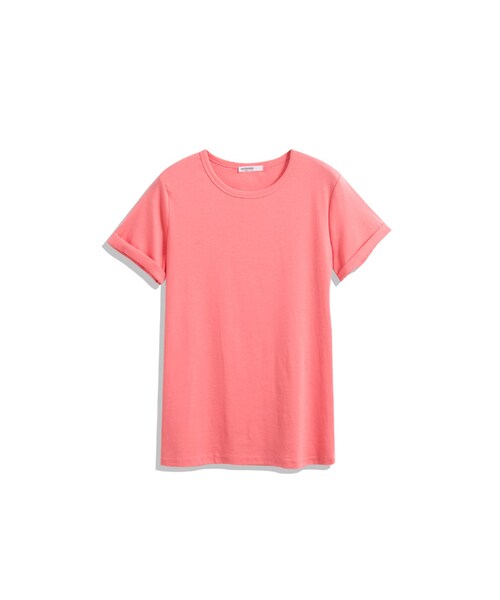 QUEEN SHOP（クイーンショップ）の「極致舒適 觸感柔順棉料以反摺袖為衣著增添設計感素面基本款 多色選擇 多元搭配~與格子襯衫 or 牛仔外套一同穿搭展現清新女孩的無敵魅力吧！（トップス・レディース・黑/灰/白/藍/綠/紫/西瓜紅・F）」の4枚目の写真