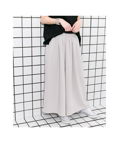 KBF（ケイビーエフ）の「【予約】KBF+ ボリュームパンツ（パンツ・レディース・OFF/GRAY/BLACK・one）」の8枚目の写真