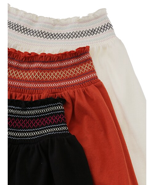 w closet（ダブルクローゼット）の「刺繍入りスモッキングプルオーバー（トップス・レディース・オフホワイト/オレンジ/ブラック・FREE）」の11枚目の写真