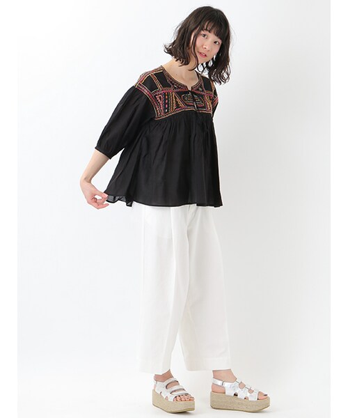 w closet（ダブルクローゼット）の「デニム8分丈ワイドタックパンツ（パンツ・レディース・ブルー/ネイビー/ホワイト・FREE）」の13枚目の写真