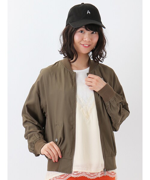 w closet(ダブルクローゼット)の「MA-1ブルゾン(ジャケット/アウター・レディース・カーキ/ブラック/ピンク・FREE)」の4枚目の写真