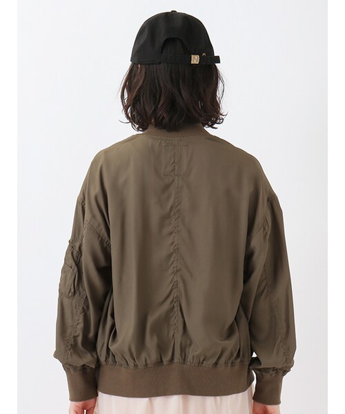 w closet(ダブルクローゼット)の「MA-1ブルゾン(ジャケット/アウター・レディース・カーキ/ブラック/ピンク・FREE)」の6枚目の写真