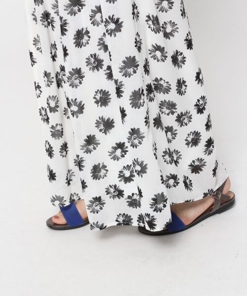 BLISS POINT（ブリスポイント）の「マーガレットシフォンスカーチョ（パンツ・レディース・フラワー・FREE SIZE）」の7枚目の写真