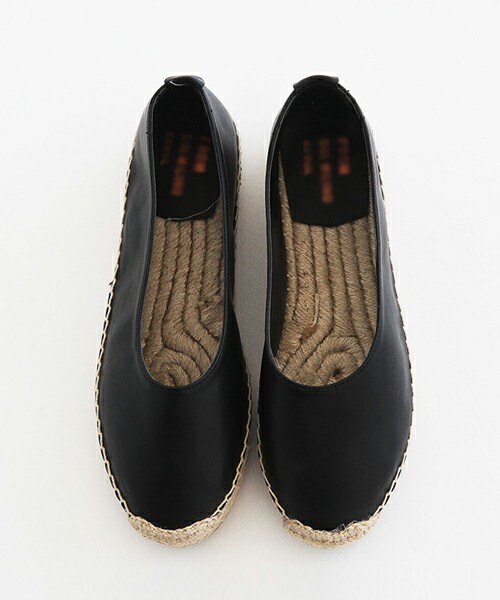 DHOLIC（ディーホリック）の「ラウンドトゥーエスパドリーユフラットシューズ（その他シューズ・レディース・ホワイト/ピンクベージュ/イエロー/ブラック・230/235/240/245/250）」の2枚目の写真