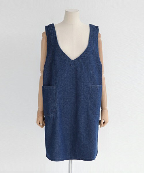 DHOLIC(ディーホリック)の「Vネックスリーブレスデニムワンピース(ワンピース・レディース・ディープブルーデニム/ブラック・FREE)」の1枚目の写真