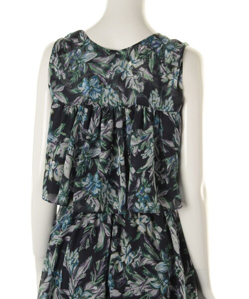 31 Sons de mode（トランテアン　ソン　ドゥ　モード）の「≪夏カタログ掲載ITEM≫ベルト付きノースリーブマキシワンピース（ワンピース/ドレス・レディース・グリーン/シロクロ・36/38）」の10枚目の写真