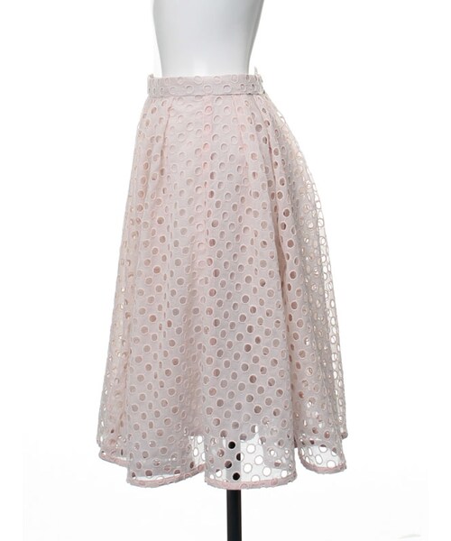 31 Sons de mode（トランテアン　ソン　ドゥ　モード）の「≪夏カタログ掲載ITEM≫サークル刺繍タックスカート（スカート・レディース・ピンク/ブラック/カーキ・36/38）」の5枚目の写真