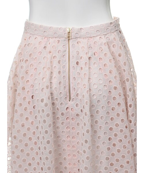 31 Sons de mode（トランテアン　ソン　ドゥ　モード）の「≪夏カタログ掲載ITEM≫サークル刺繍タックスカート（スカート・レディース・ピンク/ブラック/カーキ・36/38）」の9枚目の写真