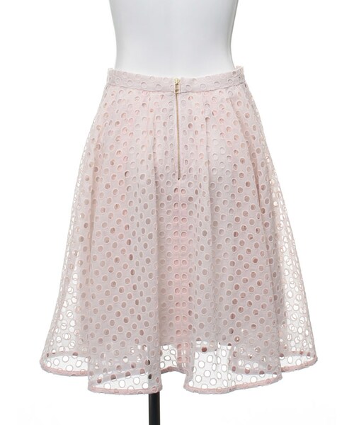 31 Sons de mode（トランテアン　ソン　ドゥ　モード）の「≪夏カタログ掲載ITEM≫サークル刺繍タックスカート（スカート・レディース・ピンク/ブラック/カーキ・36/38）」の6枚目の写真