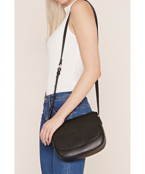 FOREVER 21（フォーエバー トゥエンティーワン）の「FOREVER 21 fold-over crossbody（ショルダーバッグ・レディース・Black/Orange/White・ONE SIZE）」の15枚目の写真