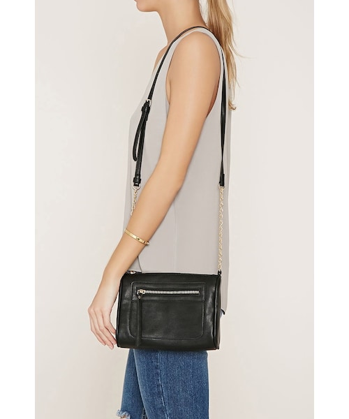 FOREVER 21（フォーエバー トゥエンティーワン）の「FOREVER 21 zipped faux leather crossbody（ショルダーバッグ・レディース・Black/Pink/White・ONE SIZE）」の6枚目の写真
