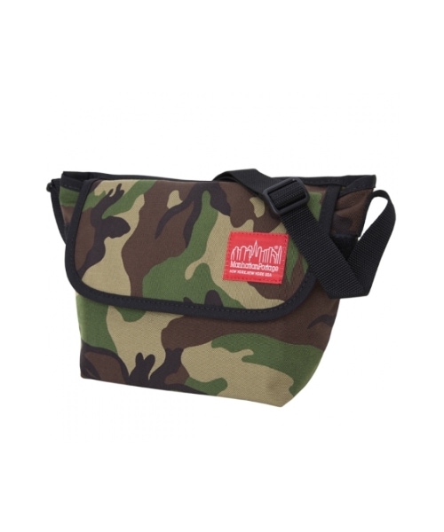 Manhattan Portage(マンハッタンポーテージ)の「Casual Messenger(バッグ・メンズ・Black/Red/Pink/Navy/D.Navy/W.Camo・XS)」の2枚目の写真