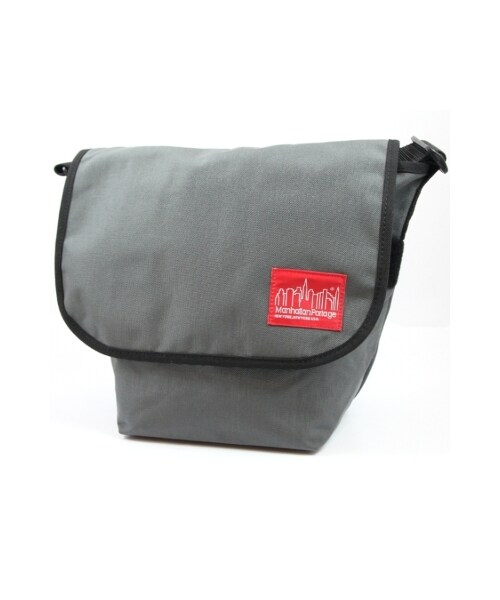 Manhattan Portage（マンハッタンポーテージ）の「Casual Messenger（バッグ・メンズ・Black/Gray/Red/Pink/Navy/Purple/W.Camo・M）」の2枚目の写真