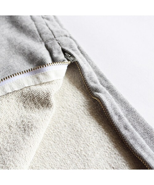 WhoWhat(フーワット)の「Fuggy Open Pullover(トップス・Heather Grey・S/M)」の6枚目の写真