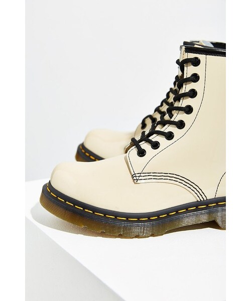 Dr. Martens（ドクターマーチン）の「Dr. Martens 1460W Patent Leather Boot（ブーツ・レディース・White・6/7/8/9/10）」の4枚目の写真