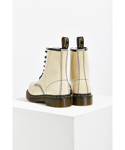 Dr. Martens（ドクターマーチン）の「Dr. Martens 1460W Patent Leather Boot（ブーツ・レディース・White・6/7/8/9/10）」の5枚目の写真