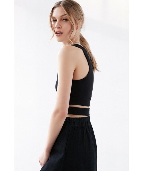 CHEAP MONDAY(チープマンデイ)の「Cheap Monday Material Cross-Front Tank Top(タンクトップ・レディース・Black・XS/S/M/L)」の6枚目の写真