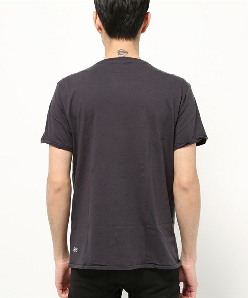 KSUBI（スビ）の「ksubi 『UNHAPPY FACE』Tシャツ（Tシャツ/カットソー・メンズ・ブラック/ホワイト・MEDIUM/LARGE）」の4枚目の写真