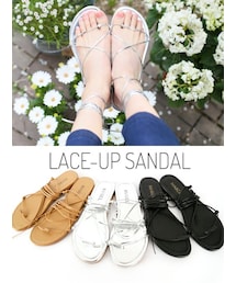 KORMARCH | 今季トレンドの足首にコードを巻きつけてはくギリーフラットレースアップサンダル(サンダル)