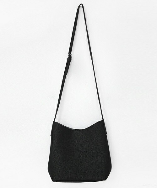 DHOLIC（ディーホリック）の「8COLORSフェイクレザーミニショルダーバッグ（ショルダーバッグ・レディース・ミント/ピンク/ブラウン/ベージュ/ブラック/ライトグレー/アイボリー/ディープスカイブルー・FREE）」の3枚目の写真