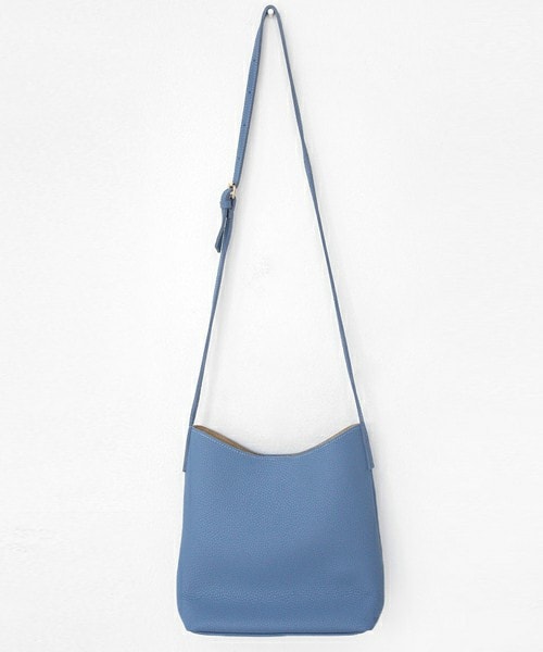 DHOLIC（ディーホリック）の「8COLORSフェイクレザーミニショルダーバッグ（ショルダーバッグ・レディース・ミント/ピンク/ブラウン/ベージュ/ブラック/ライトグレー/アイボリー/ディープスカイブルー・FREE）」の7枚目の写真