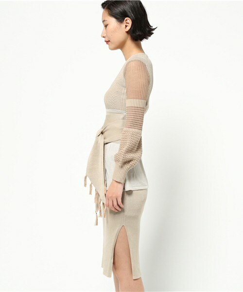 mame（マメ）の「mame ウエストマークニットワンピース（ワンピース・レディース・ベージュ/ネイビー・1）」の4枚目の写真