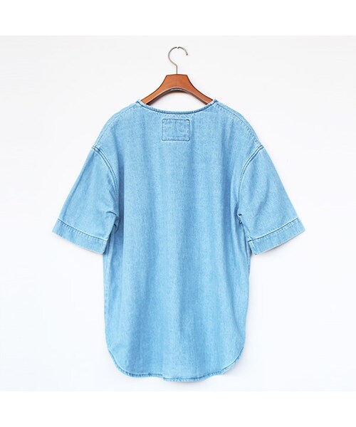 69(シックスティーナイン)の「Slit Pocket Tee(トップス・Light Indigo Blue・XS/S/M/L)」の2枚目の写真