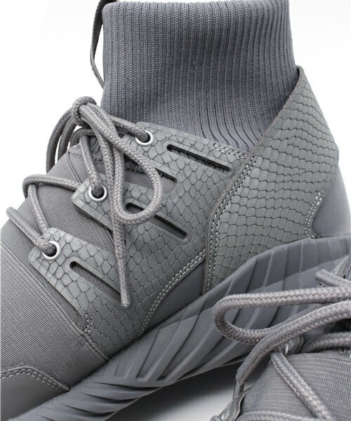 adidas（アディダス）の「メンズ アディダス チュブラー ドゥーム TUBULAR DOOM S74791（スニーカー・メンズ・シルバー・28cm）」の8枚目の写真