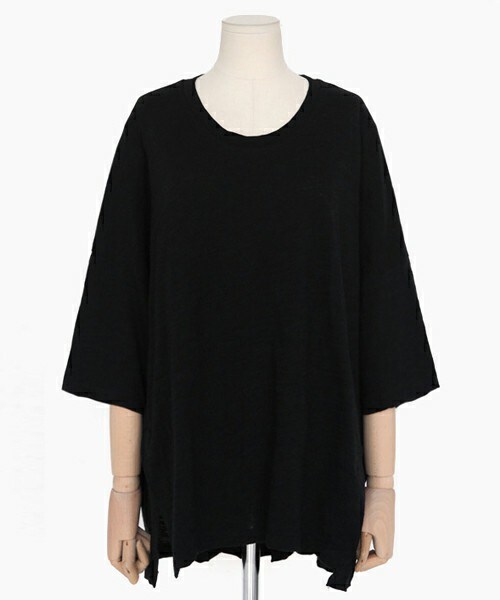 DHOLIC（ディーホリック）の「オーバーサイズスリットヘムTシャツ（Tシャツ/カットソー・レディース・ホワイト/ピンク/ディープグレー/ブラック・FREE）」の2枚目の写真