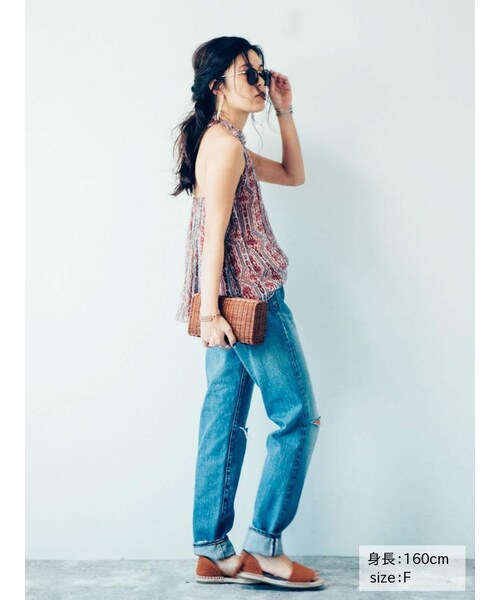 Ungrid（アングリッド）の「プリントホルターキャミ（トップス・レディース・レッド/ネイビー・F）」の3枚目の写真