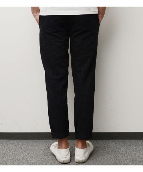 HAMNETT（ハムネット）の「【HAMNETT】 SUCKER CROPPED PANTS（パンツ・メンズ・ブラック/ネイビー・S/M/L）」の4枚目の写真