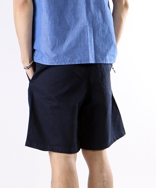 Gramicci（グラミチ）の「GRAMICCI SHORTS（パンツ・メンズ・ナチュラル/シルバー/チャコールグレー/ブラック/キャメル/カーキ/イエロー/オリーブ/サックスブルー/ブルー/ダークネイビー・S/M/L/XL）」の17枚目の写真