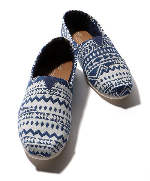 TOMS（トムス）の「SEASONAL CLASSIC（シューズ・メンズ・ネイビー/ダークネイビー・8H/9.0/9H）」の3枚目の写真