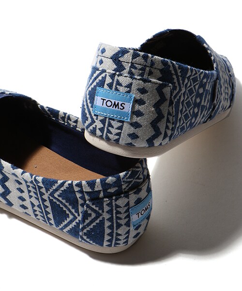 TOMS（トムス）の「SEASONAL CLASSIC（シューズ・メンズ・ネイビー/ダークネイビー・8H/9.0/9H）」の9枚目の写真